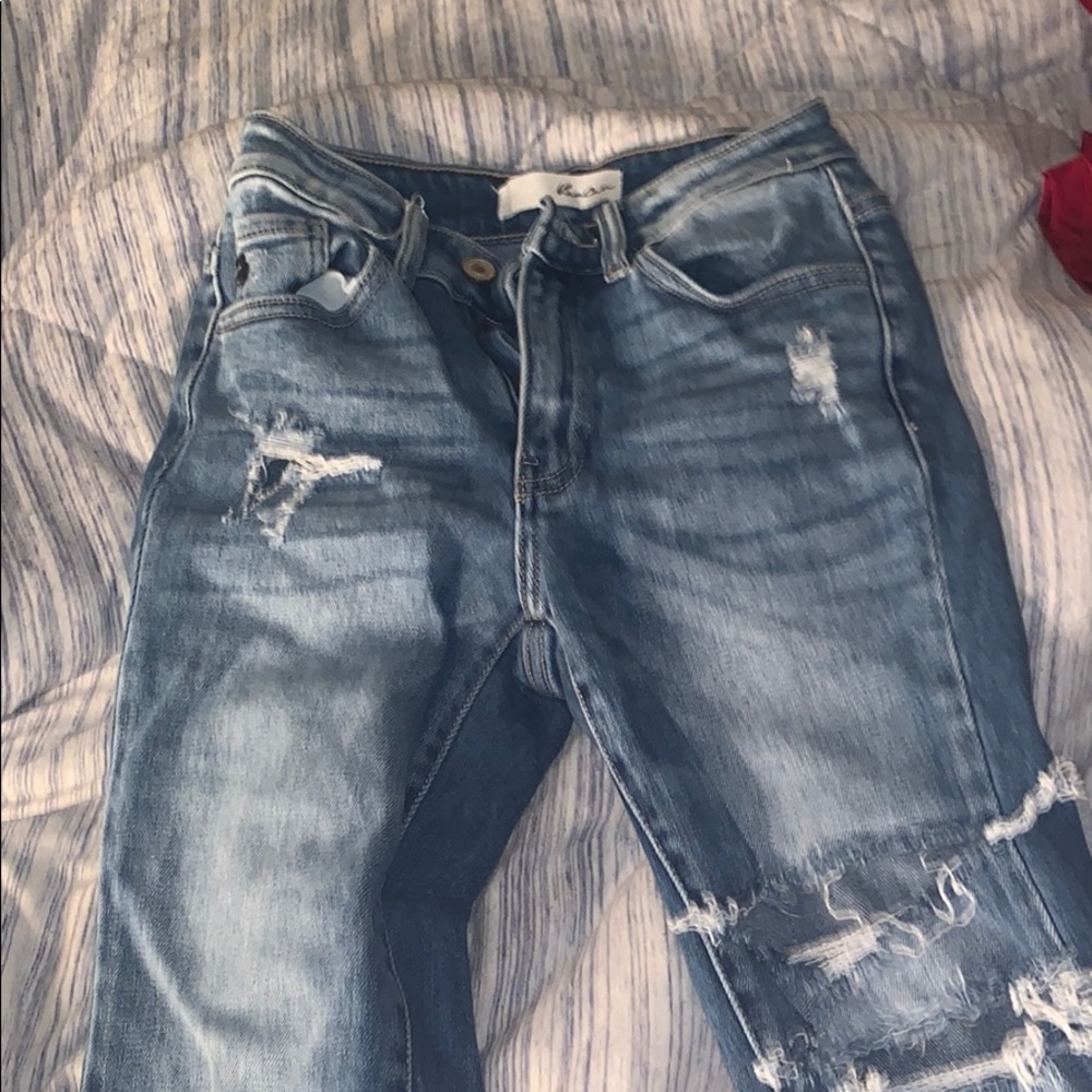 kancan ripped boutique jeans -